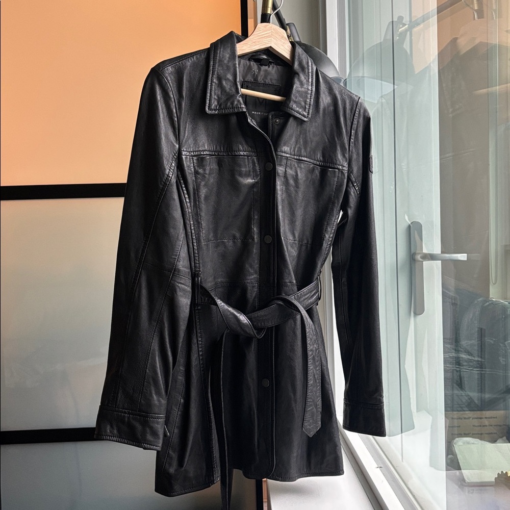 Mauritius Belted Black Leather Jacket - Women’s 4/6